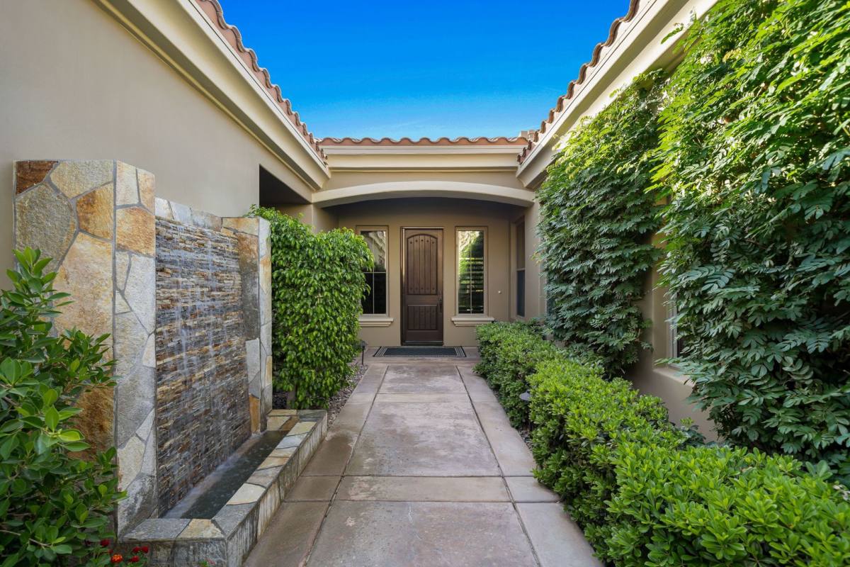 House for rent at 48532 Bighorn Dr, La Quinta, CA 92253