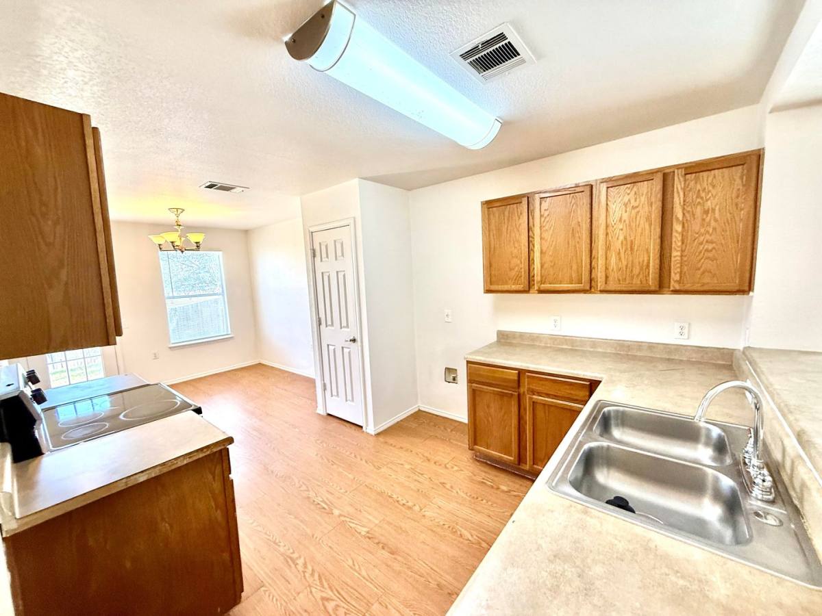 House for rent at 1401 Coriander Dr, Austin, TX 78741