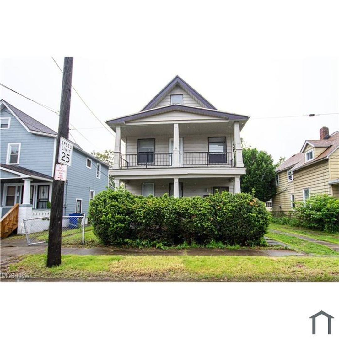 Apartment for rent at 5806 Bonna Ave, Cleveland, OH 44103