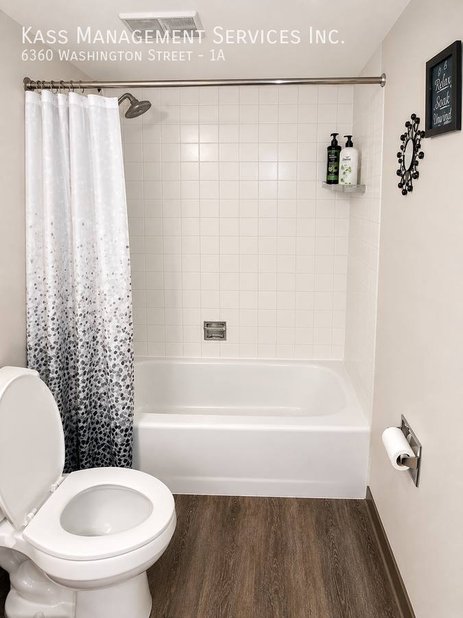 Apartment for rent at 6360 Washington St #1A, Chicago Ridge, IL 60415
