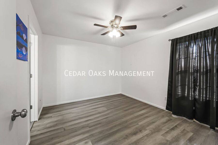 Apartment for rent at 1290 Dove Loop #B, Springdale, AR 72764
