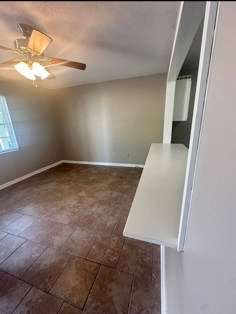Apartment for rent at 214 Lanier Dr, Statesboro, GA 30458
