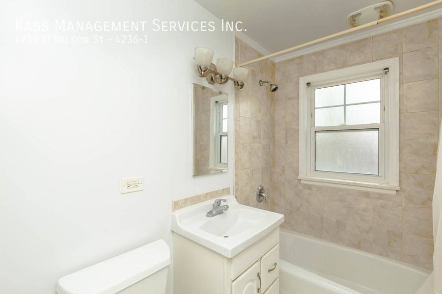 Apartment for rent at 4236 W Nelson St #1, Chicago, IL 60641