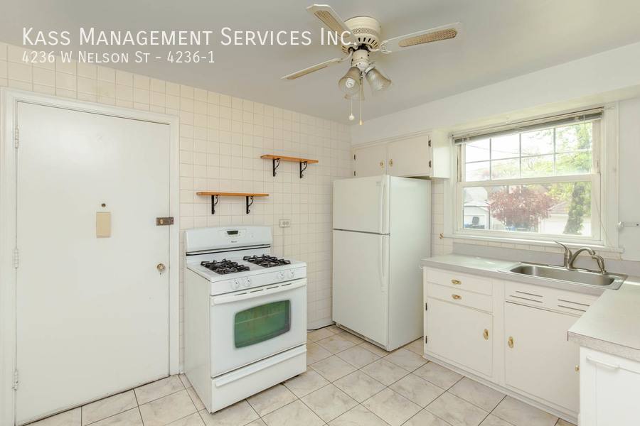 Apartment for rent at 4236 W Nelson St #1, Chicago, IL 60641