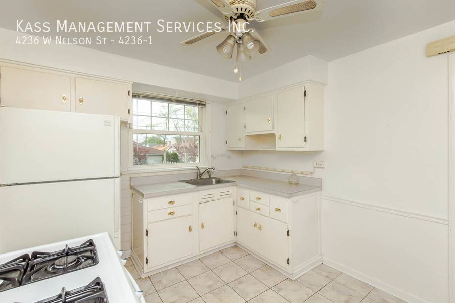 Apartment for rent at 4236 W Nelson St #1, Chicago, IL 60641