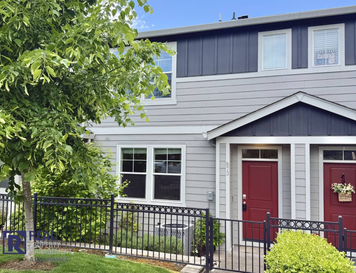 House for rent at 873 N 19th Ave, Cornelius, OR 97113