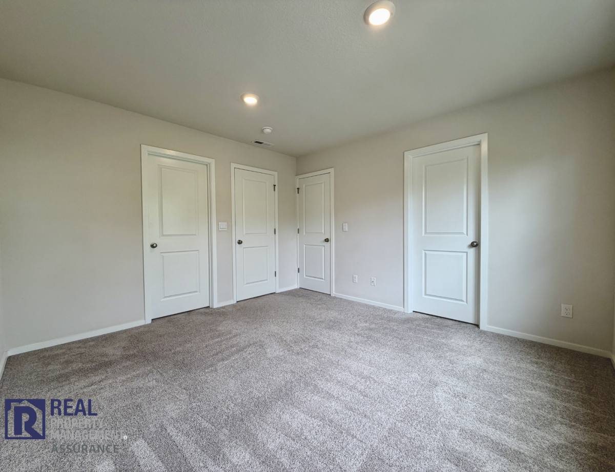 House for rent at 873 N 19th Ave, Cornelius, OR 97113