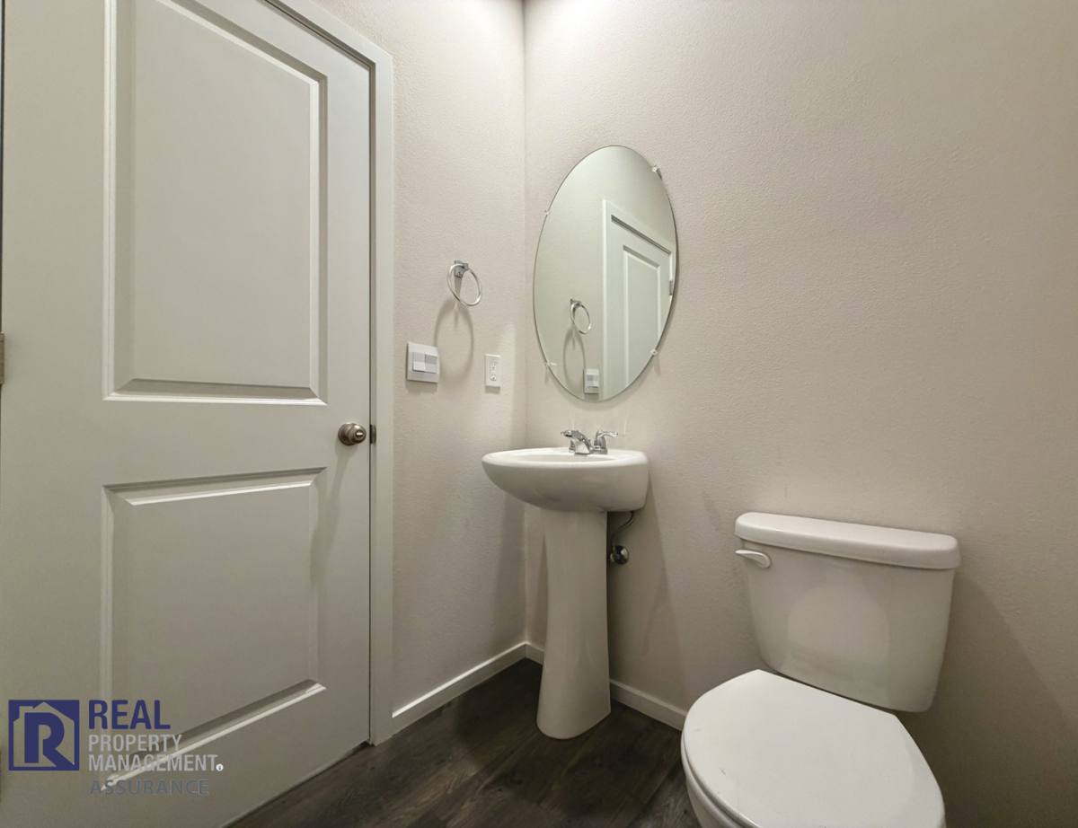 House for rent at 873 N 19th Ave, Cornelius, OR 97113