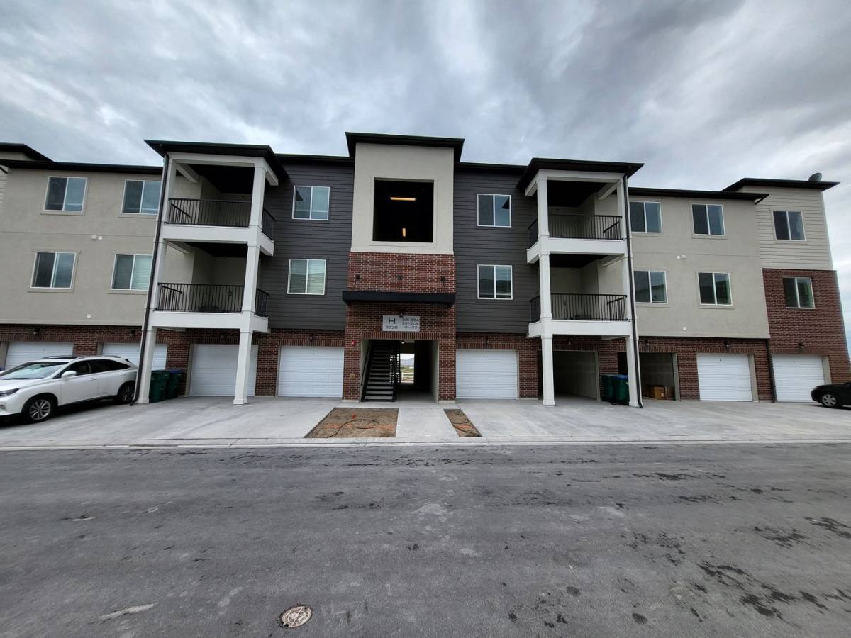 Apartment for rent at 3325 W 1830 N #H 201, Lehi, UT 84043