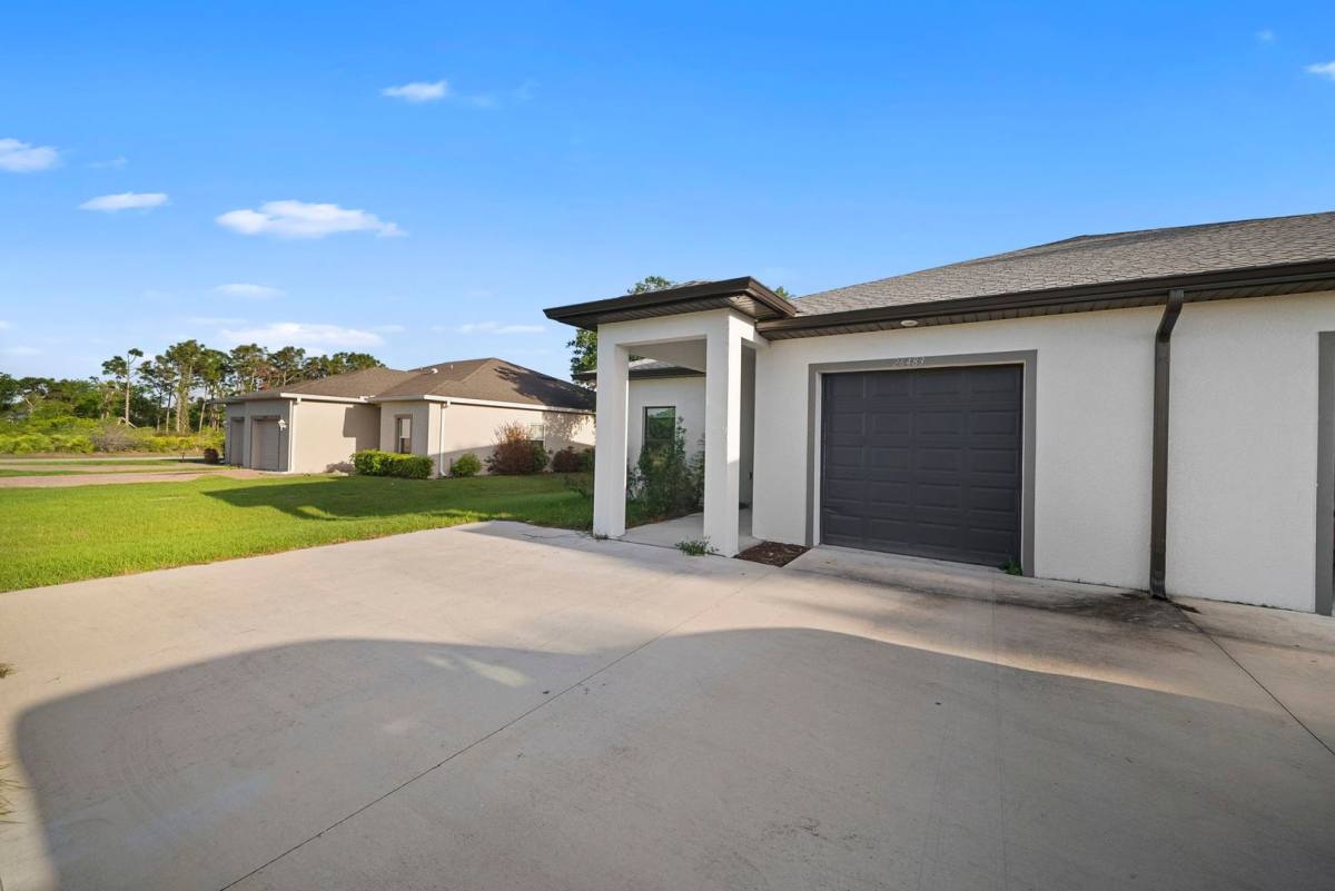 Apartment for rent at 26481 - 26483 Sandhill Blvd, Punta Gorda, FL 33983