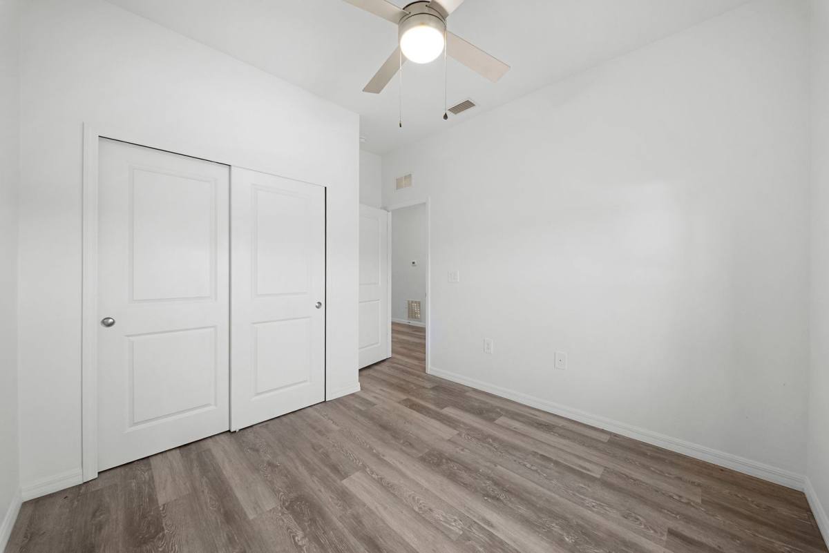 Apartment for rent at 26481 - 26483 Sandhill Blvd, Punta Gorda, FL 33983