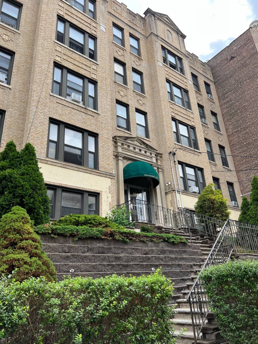 Apartment for rent at 110 Glenwood Ave, Jersey City, NJ 07306
