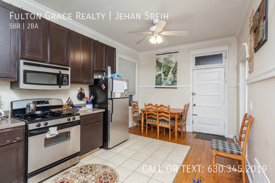Apartment for rent at 2128 N Sheffield Ave #1F, Chicago, IL 60614