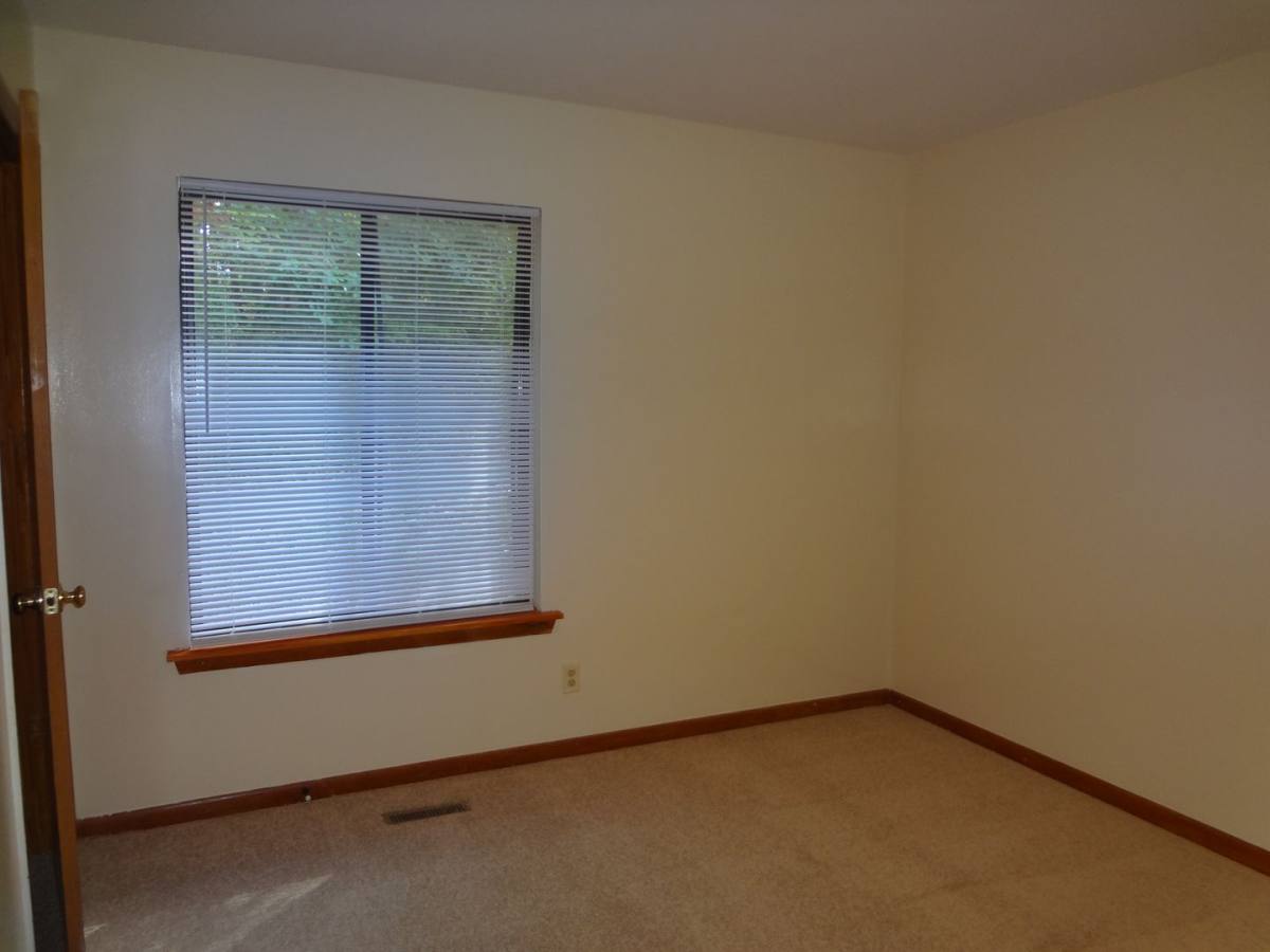 Apartment for rent at 93 Lystra Hills Lane, Chapel Hill, NC 27517