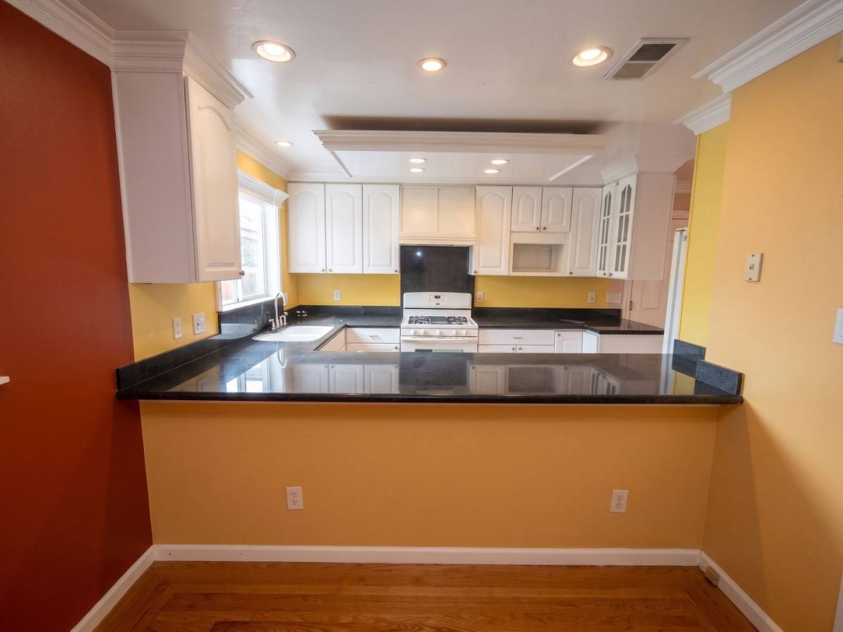 House for rent at 14700 Pansy St, San Leandro, CA 94578