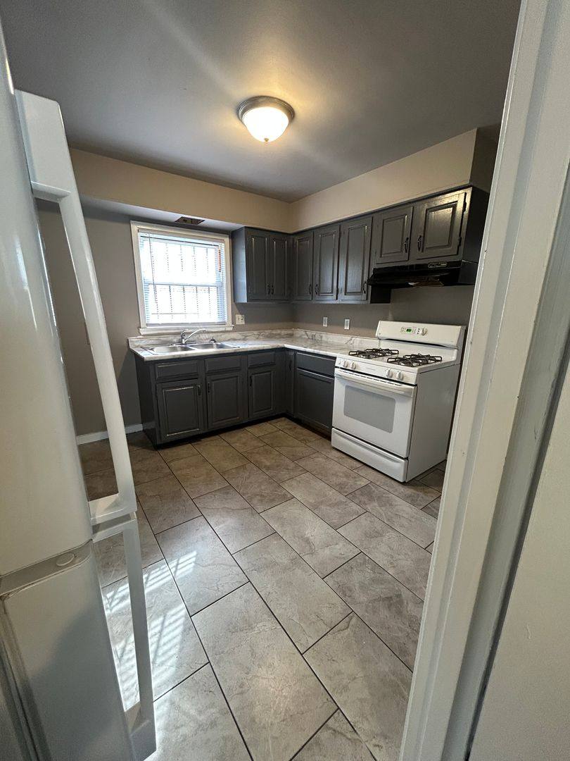 House for rent at 453 Hovey St, Gary, IN 46406