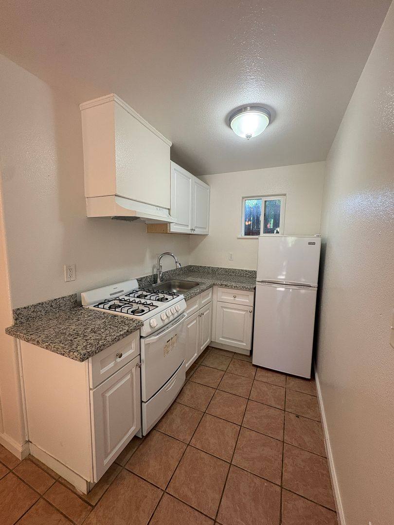 Apartment for rent at 321 4th St, West Sacramento, CA 95605