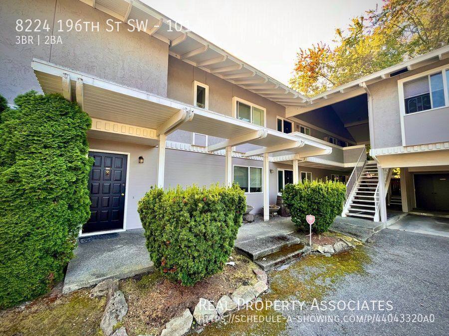 Townhouse for rent at 8224 196th St SW #101, Edmonds, WA 98026
