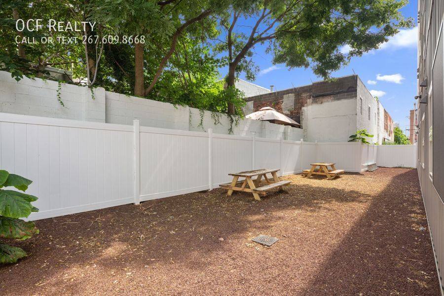 Apartment for rent at 1155 S 15th St #403, Philadelphia, PA 19146