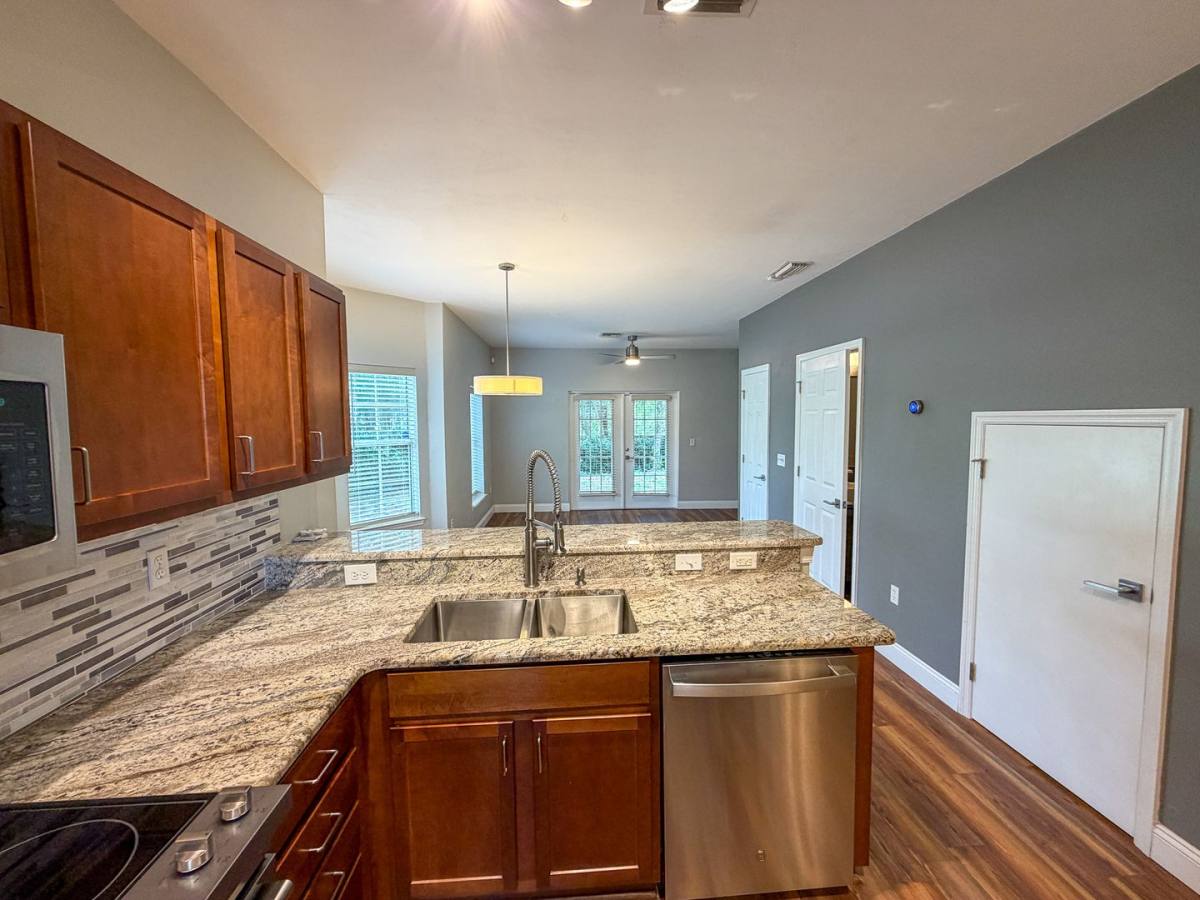 Townhouse for rent at 2915 SW 35th Place, Gainesville, FL 32608