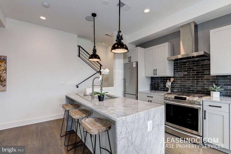 Apartment for rent at 2216 11th St NW #4, Washington, DC 20001