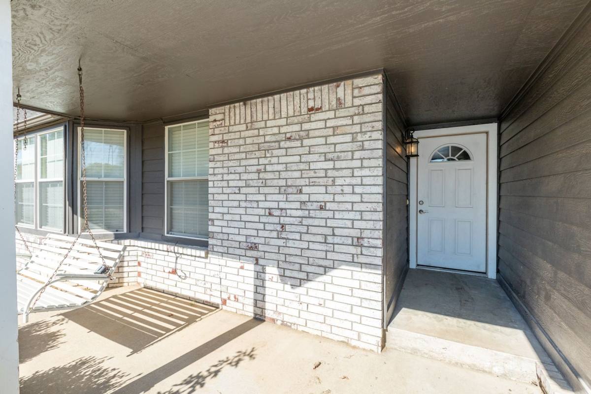 House for rent at 2412 W Natchez St, Broken Arrow, OK 74011