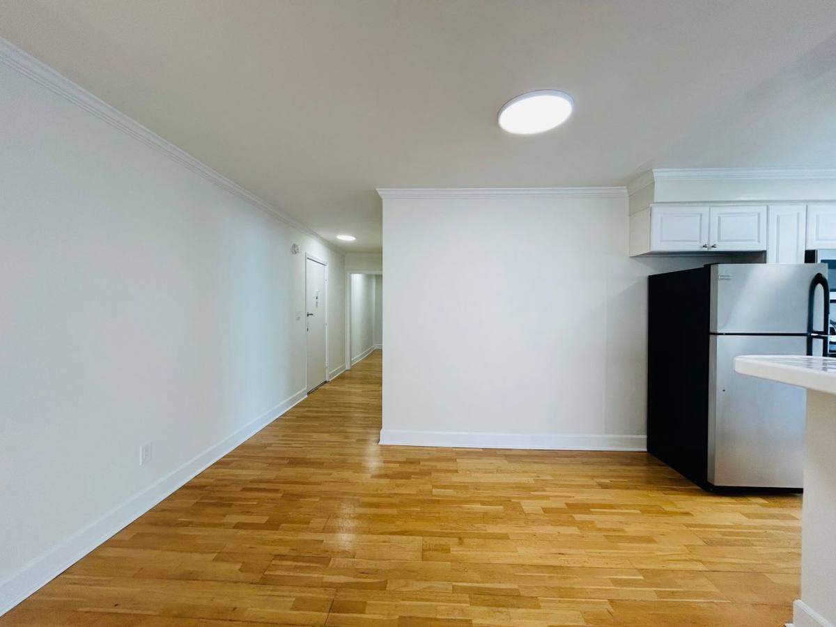 Apartment for rent at 1827 Veteran Ave, Los Angeles, CA 90025