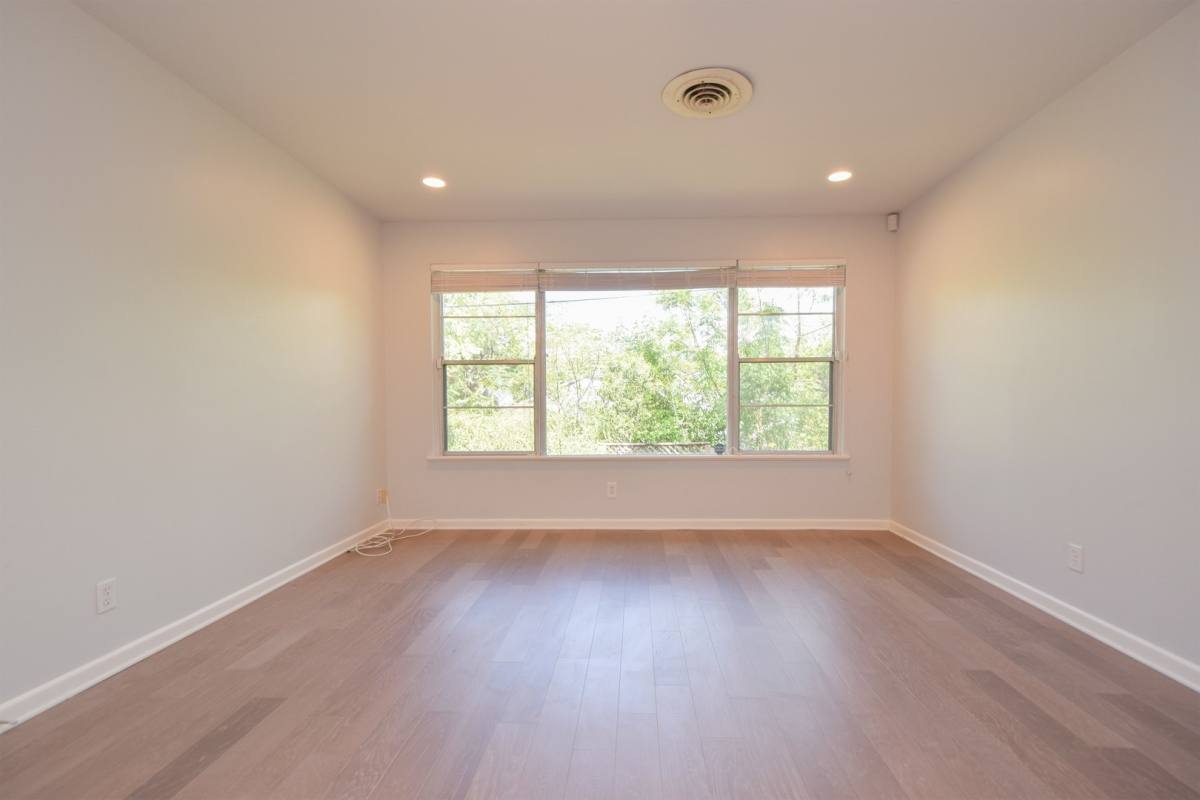 House for rent at 5003 Westview Dr, Austin, TX 78731