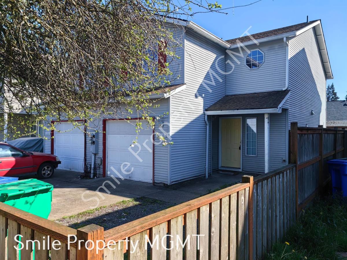 House for rent at 12616 SE Taggart St, Portland, OR 97236