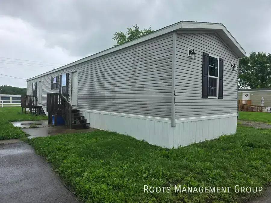 Apartment for rent at 2513 Aspen St #2513A, Middletown, OH 45042