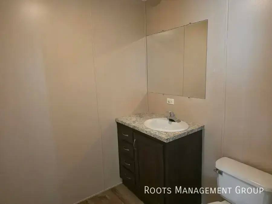 Apartment for rent at 2513 Aspen St #2513A, Middletown, OH 45042