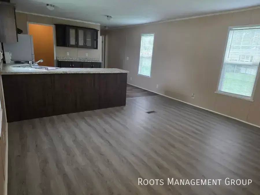 Apartment for rent at 2513 Aspen St #2513A, Middletown, OH 45042