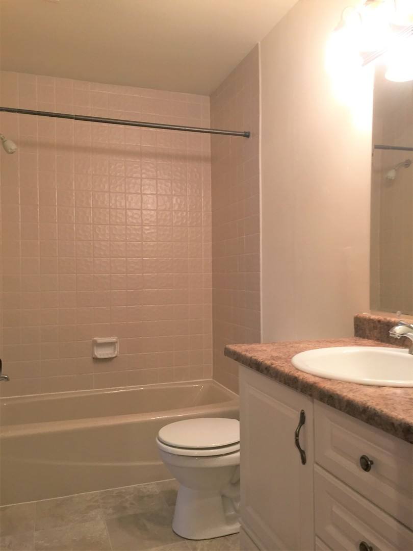Apartment for rent at 4010 W Lake Sammamish Parkway NE, Redmond, WA 98052