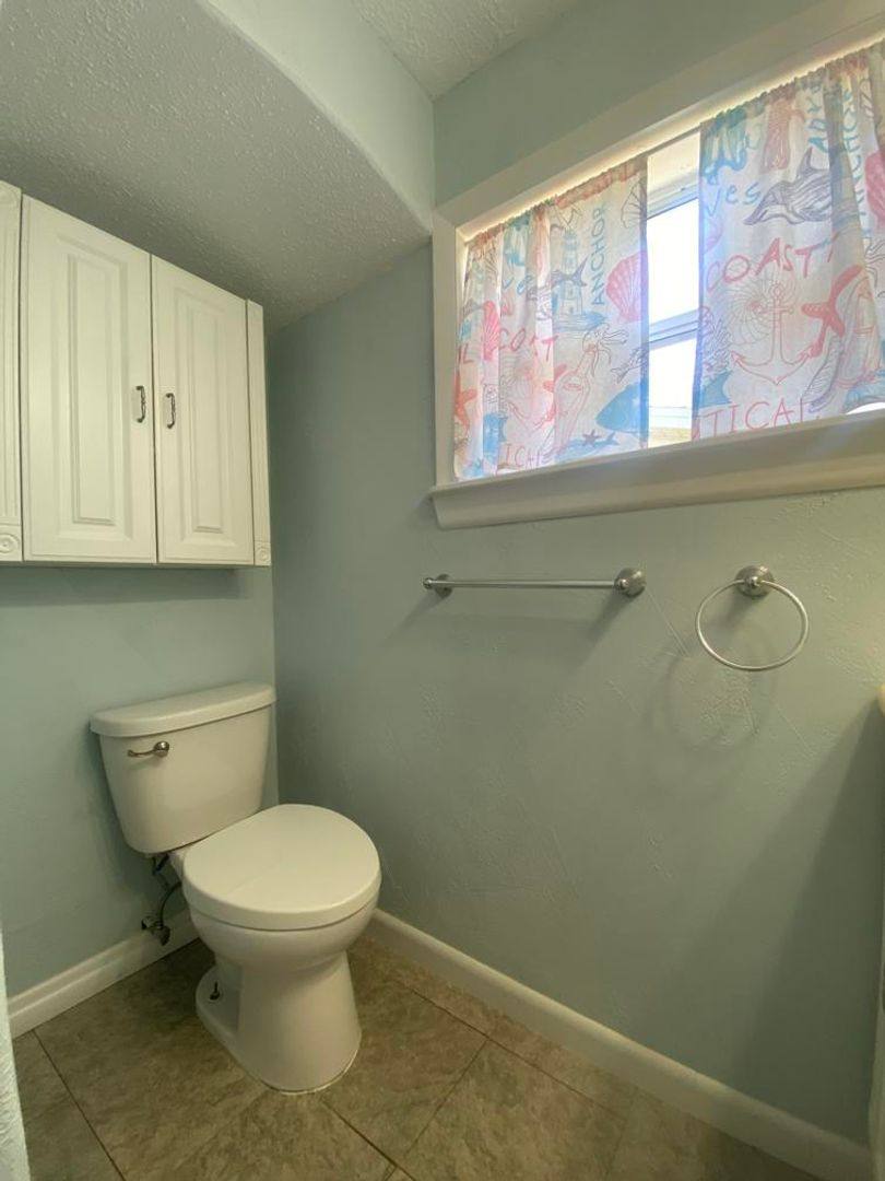 House for rent at 19 River Shore Dr, Ormond Beach, FL 32176