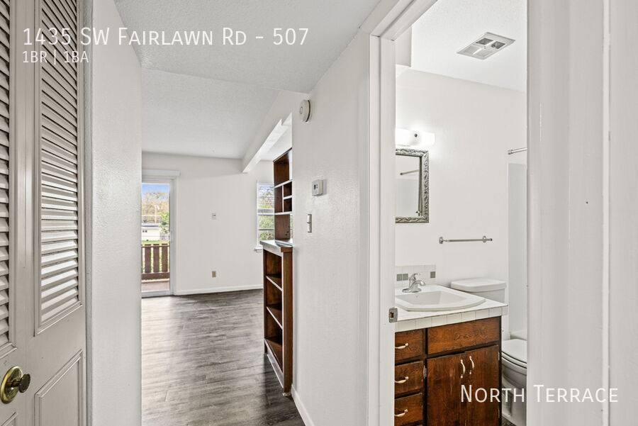 Apartment for rent at 1435 SW Fairlawn Rd #507, Topeka, KS 66604