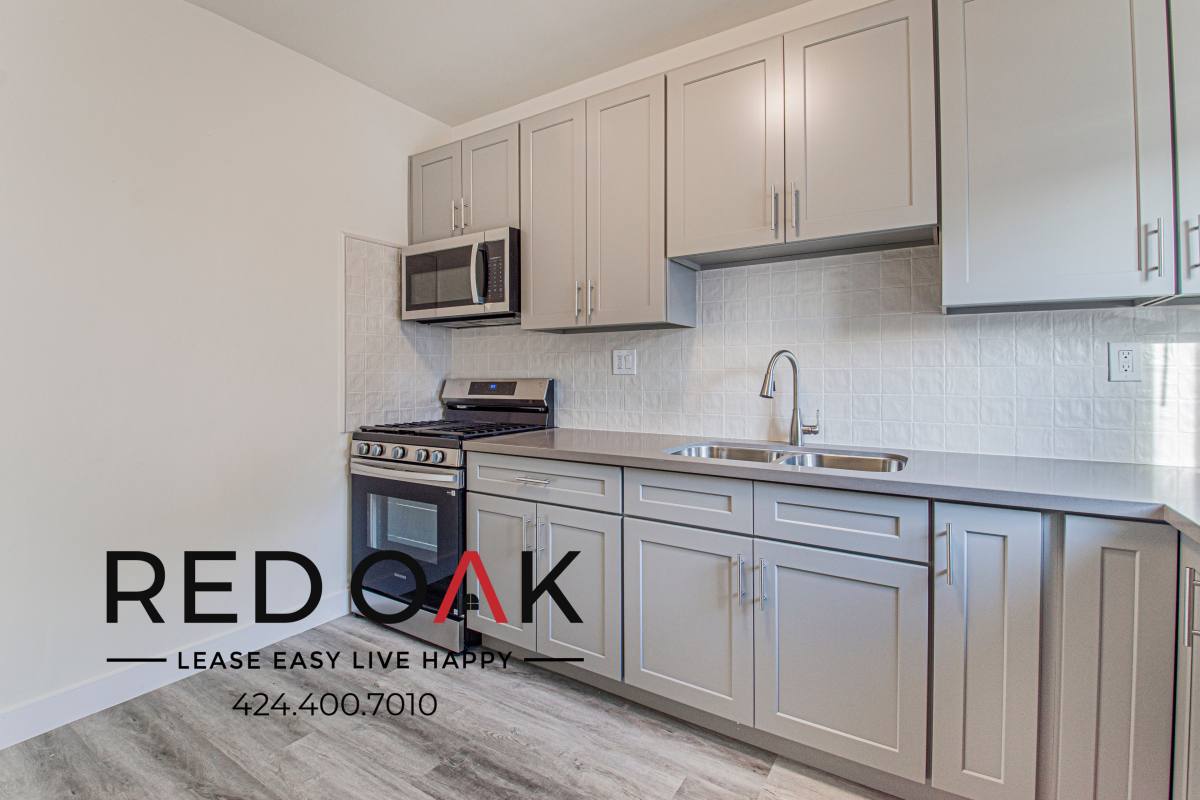 Condo for rent at 1056 S Normandie Ave #110, Los Angeles, CA 90006