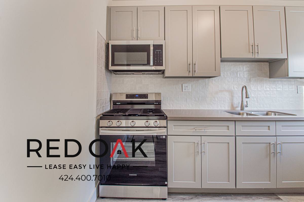 Condo for rent at 1056 S Normandie Ave #110, Los Angeles, CA 90006