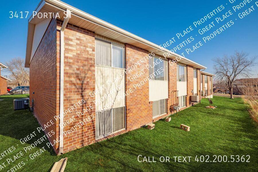 Townhouse for rent at 3417 Portia St, Lincoln, NE 68521