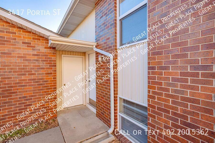 Townhouse for rent at 3417 Portia St, Lincoln, NE 68521