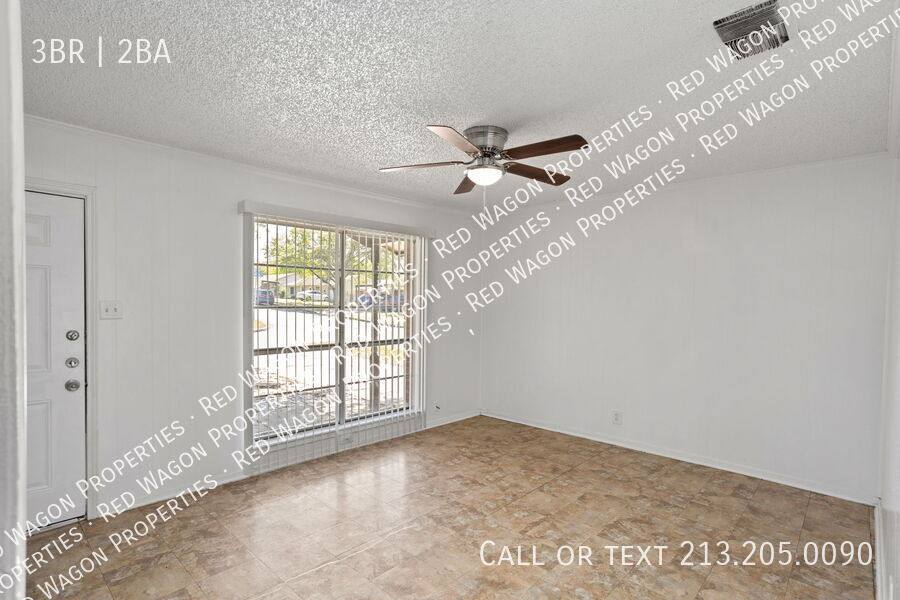 House for rent at 5231 Silvertip Dr, San Antonio, TX 78228