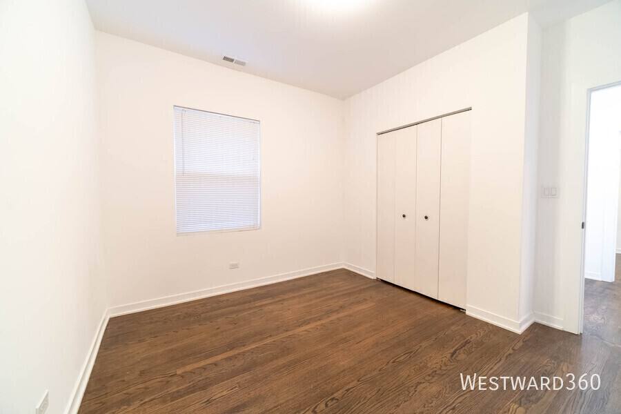 Apartment for rent at 1337 W Early Ave 1 #1, Chicago, IL 60660
