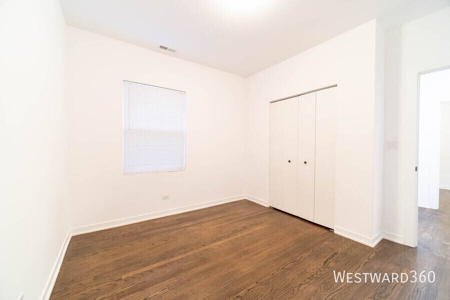 Apartment for rent at 1337 W Early Ave 1 #1, Chicago, IL 60660
