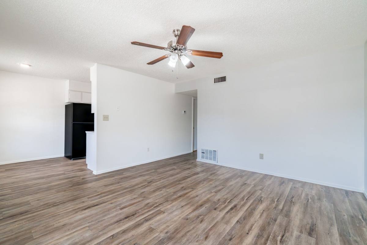 Apartment for rent at 2024 Baldwin St #23, Van Buren, AR 72956