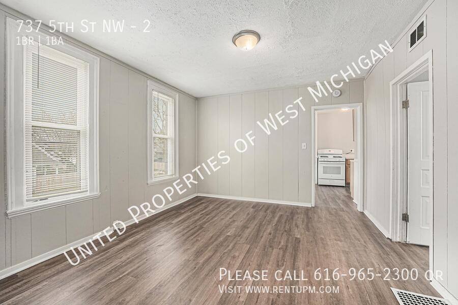 Apartment for rent at 737 5th St NW #2, Grand Rapids, MI 49504