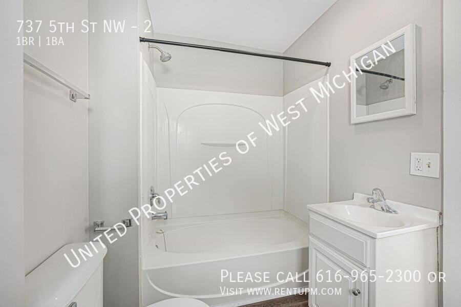Apartment for rent at 737 5th St NW #2, Grand Rapids, MI 49504