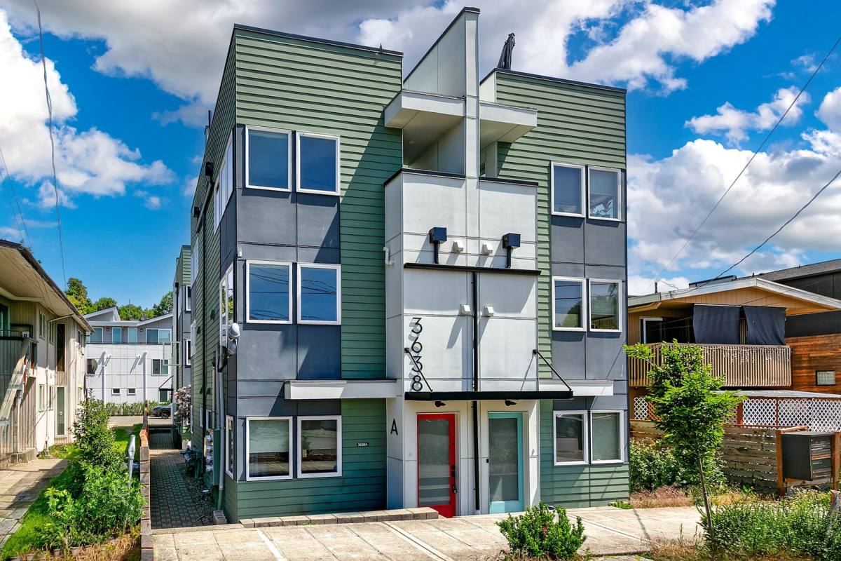 Townhouse for rent at 3638 36th Ave S #A, Seattle, WA 98144