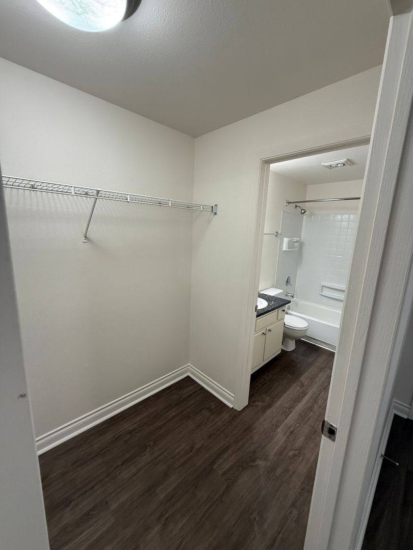 Apartment for rent at 2425 Harbor Ave SW, Seattle, WA 98126