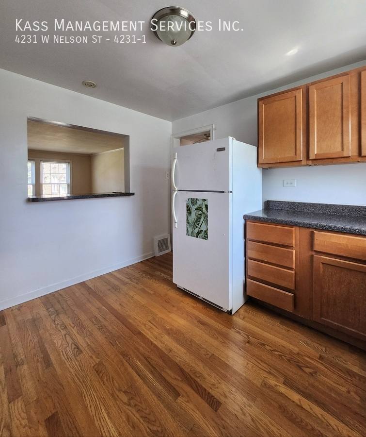Apartment for rent at 4231 W Nelson St #1, Chicago, IL 60641