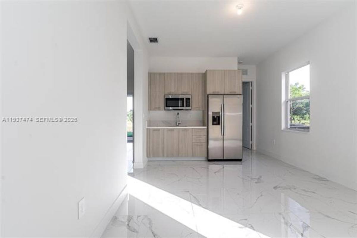 House for rent at 12289 SW 43rd St, Fort Lauderdale, FL 33330