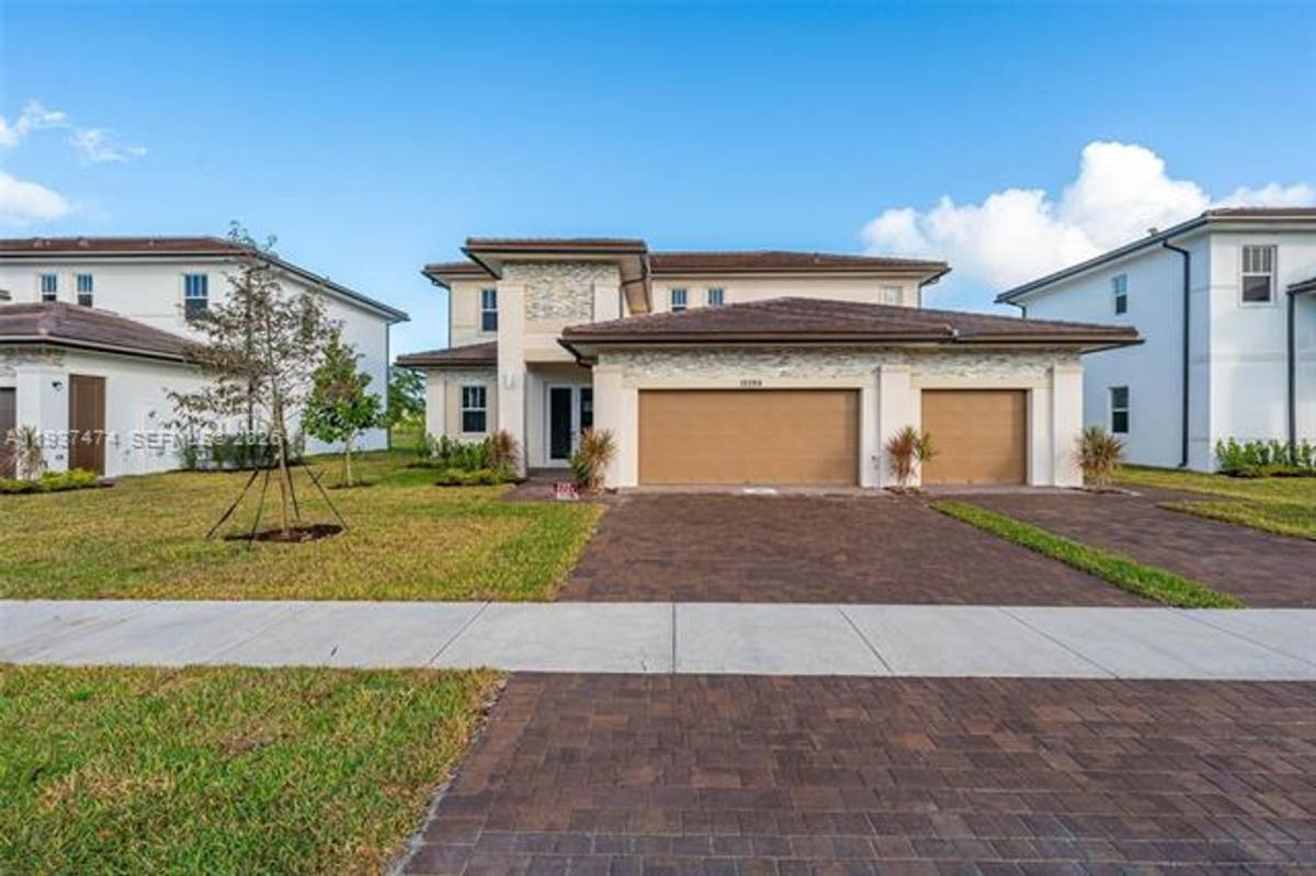 House for rent at 12289 SW 43rd St, Fort Lauderdale, FL 33330